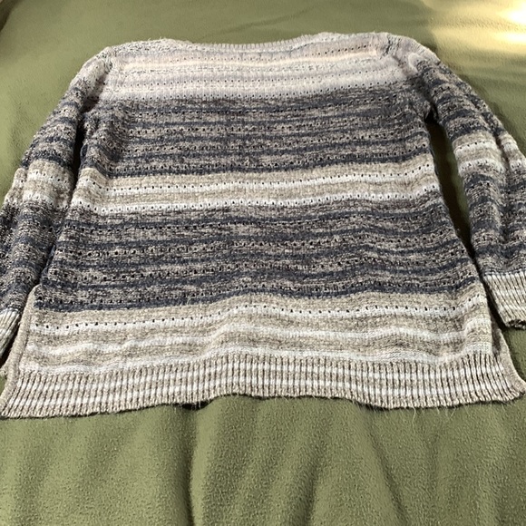 Lucky Brand open weave, blue, gray, tan  sweater.  Size XL - Picture 5 of 6